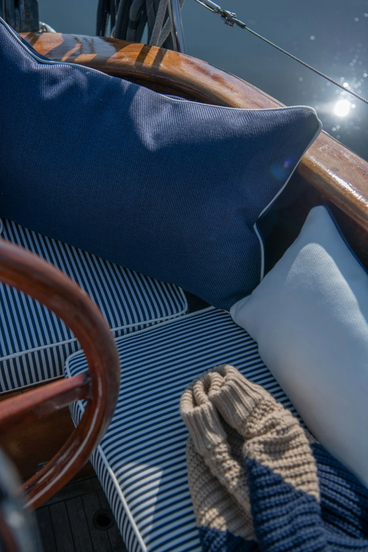 Plain Cushion 40x65 Cm, Navy 2 Plain Cushion 40x65 Cm, Navy - Image 2