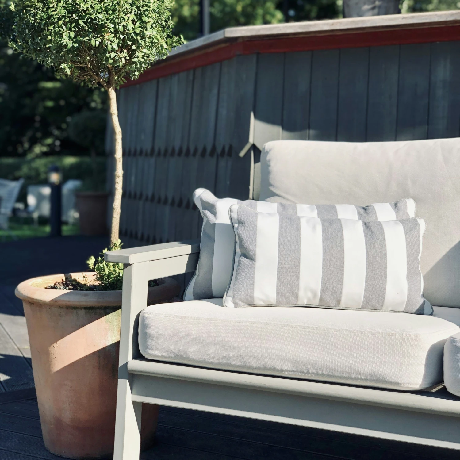 Wide Stripe Cushion 25x45 Cm, Grey 2 Wide Stripe Cushion 25x45 Cm, Grey - Image 2