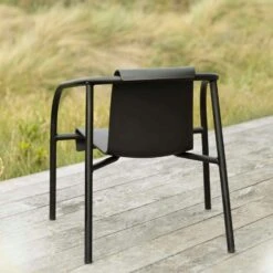 NAMI Lounger, Black -Exterique Sales Store houe nami lounge chair monocolor olive green 6