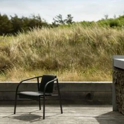 NAMI Lounger, Black -Exterique Sales Store houe nami lounge chair monocolor olive green 7