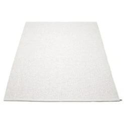 Svea Rug White Metallic/White, 180x260 Cm