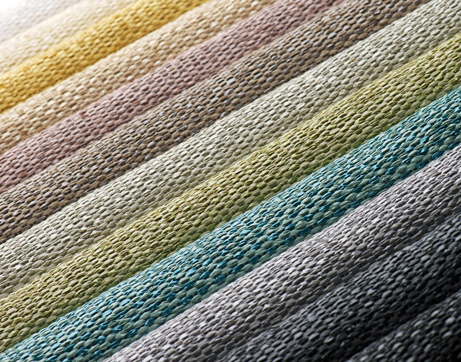 Svea Rug White Metallic/White, 180x260 Cm 3 Svea Rug White Metallic/White, 180x260 Cm - Image 3