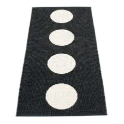 Vera Rug 70x150 Cm, Black/Vanilla